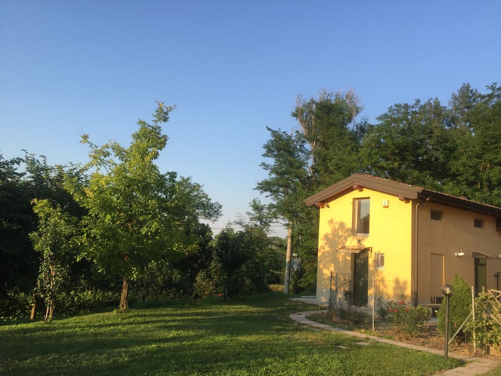 B&B Nido Sui Laghi San Donnino della Nizzola Buitenkant foto