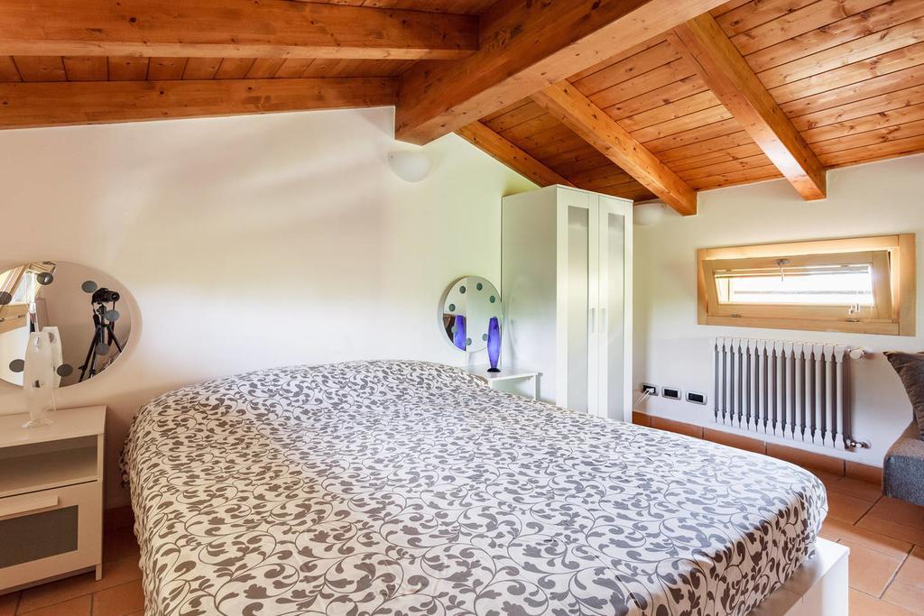 B&B Nido Sui Laghi San Donnino della Nizzola Buitenkant foto