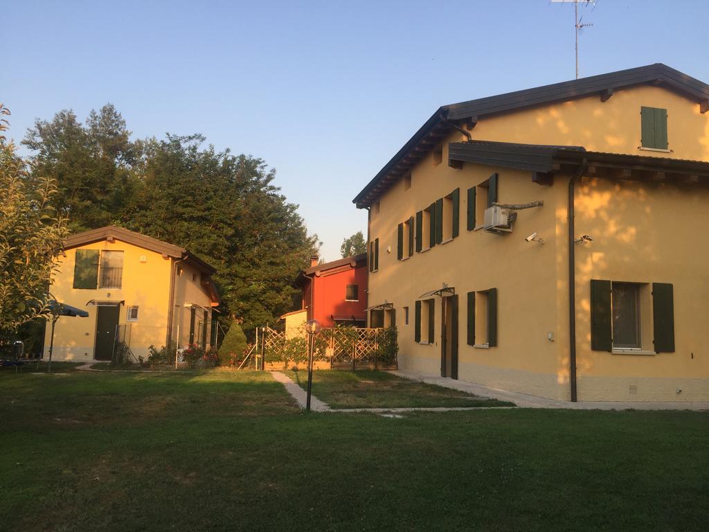 B&B Nido Sui Laghi San Donnino della Nizzola Buitenkant foto