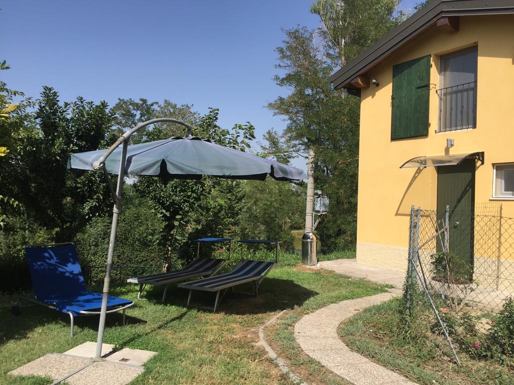 B&B Nido Sui Laghi San Donnino della Nizzola Buitenkant foto
