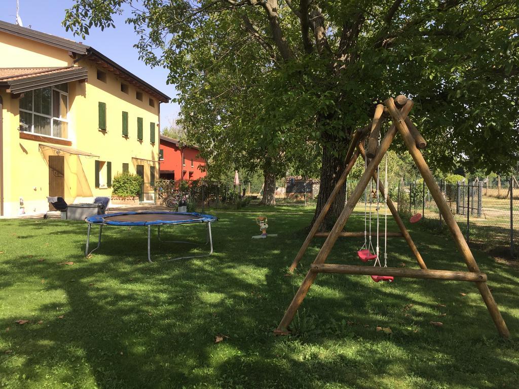 B&B Nido Sui Laghi San Donnino della Nizzola Buitenkant foto