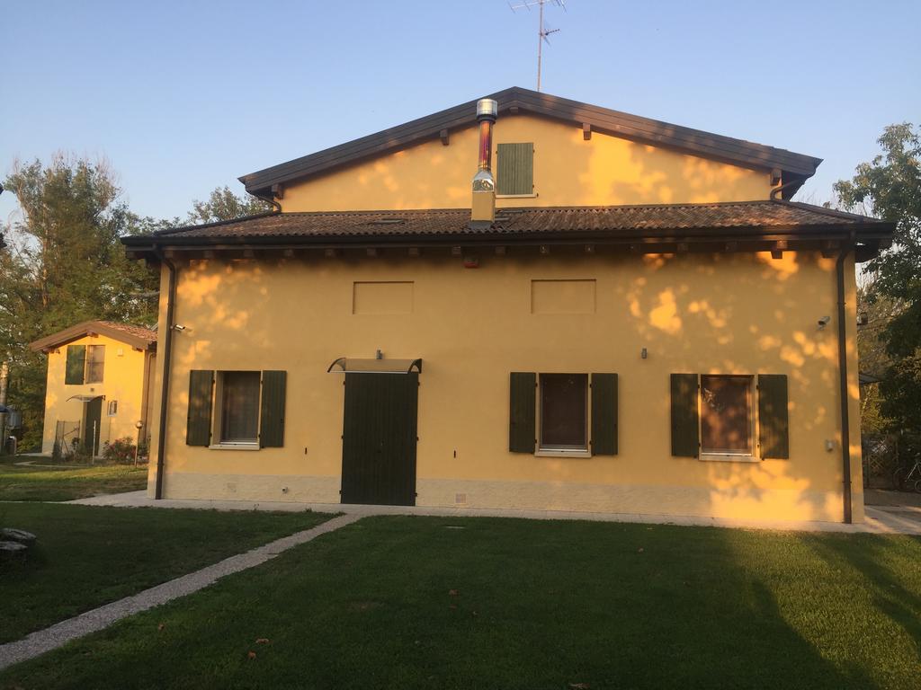 B&B Nido Sui Laghi San Donnino della Nizzola Buitenkant foto
