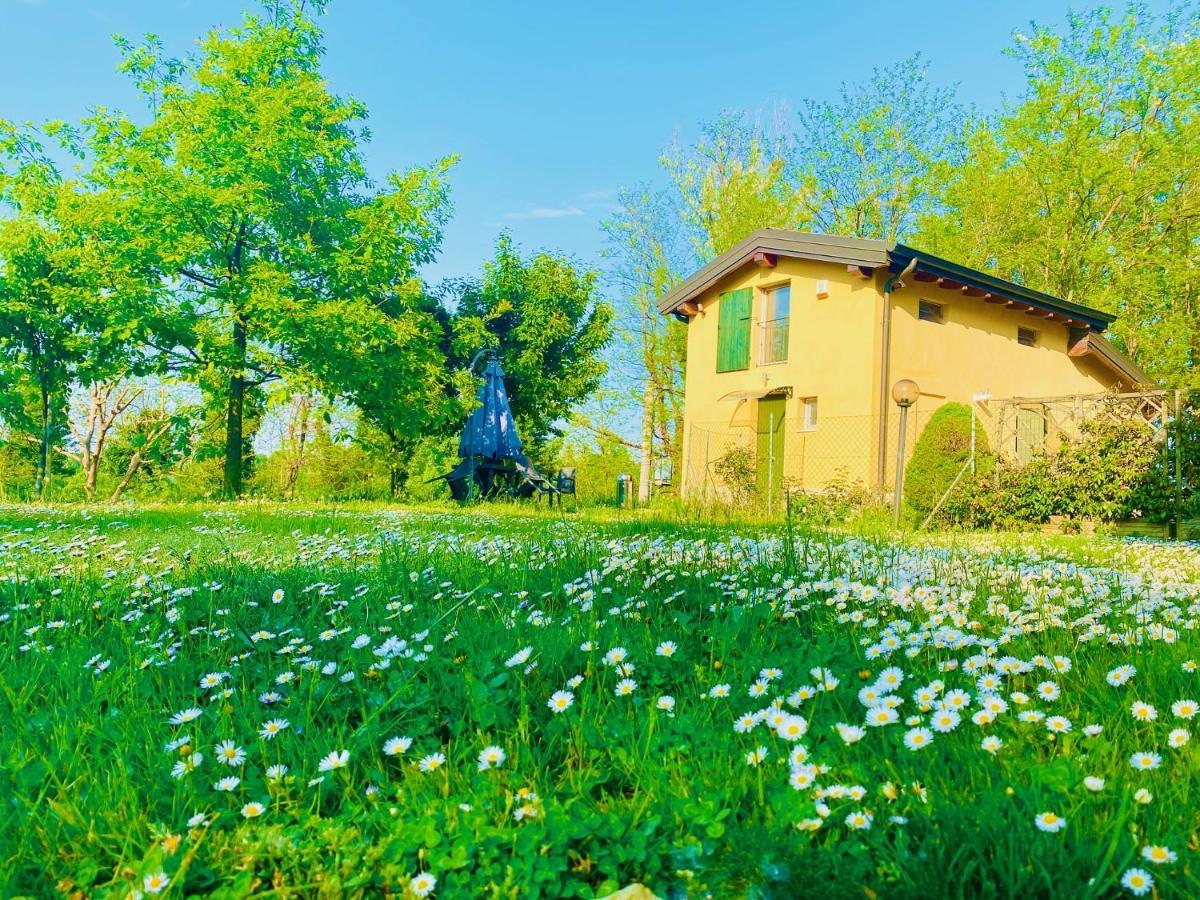 B&B Nido Sui Laghi San Donnino della Nizzola Buitenkant foto