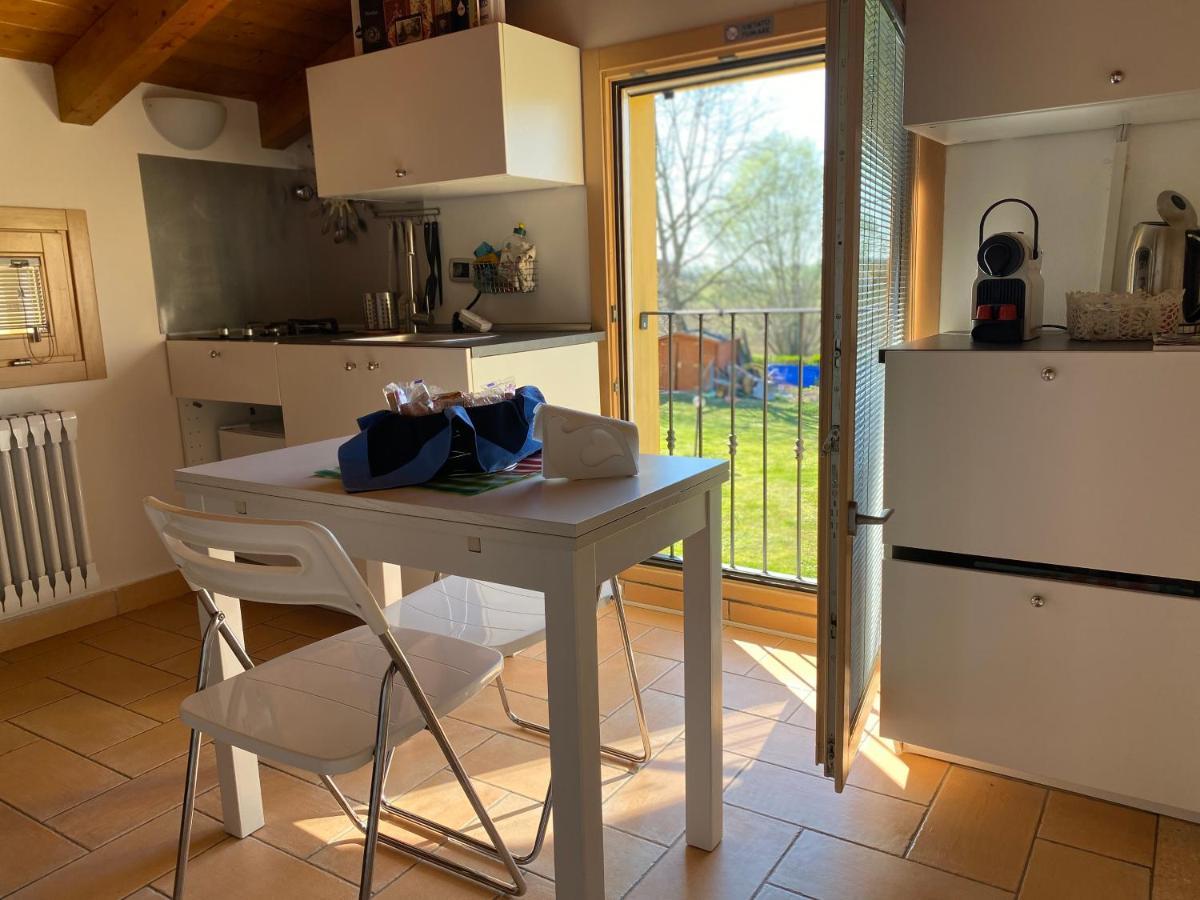 B&B Nido Sui Laghi San Donnino della Nizzola Buitenkant foto