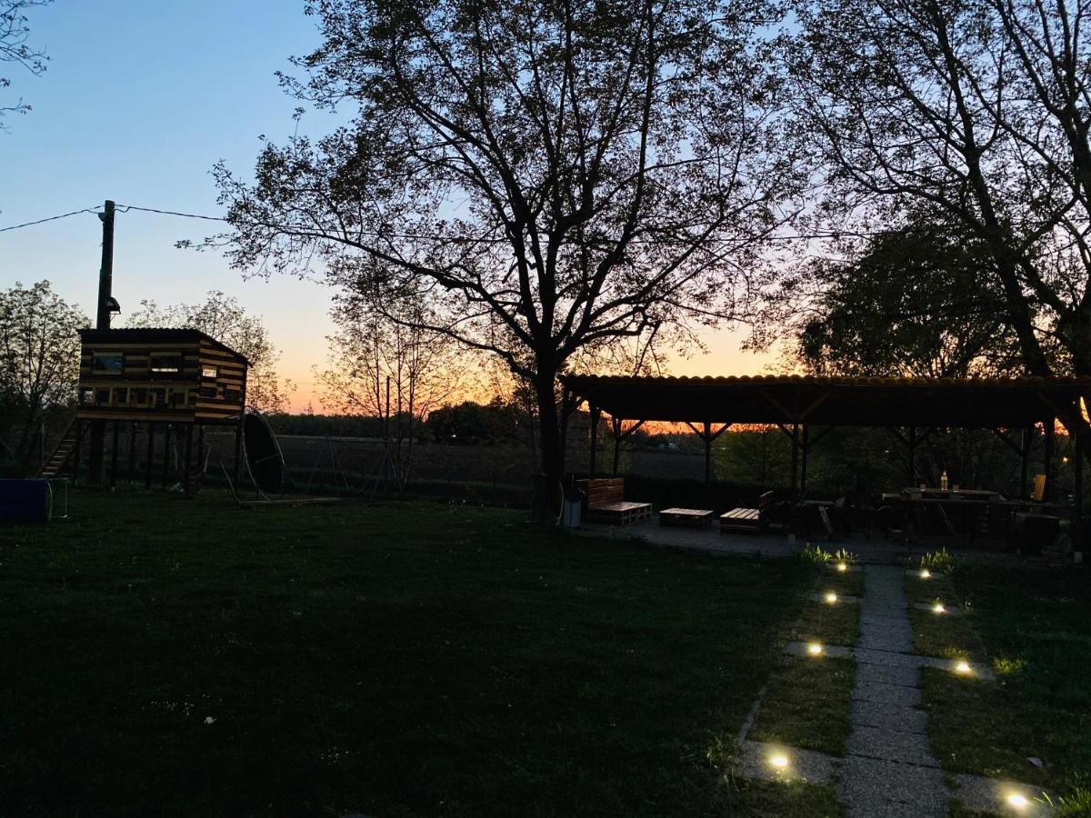 B&B Nido Sui Laghi San Donnino della Nizzola Buitenkant foto