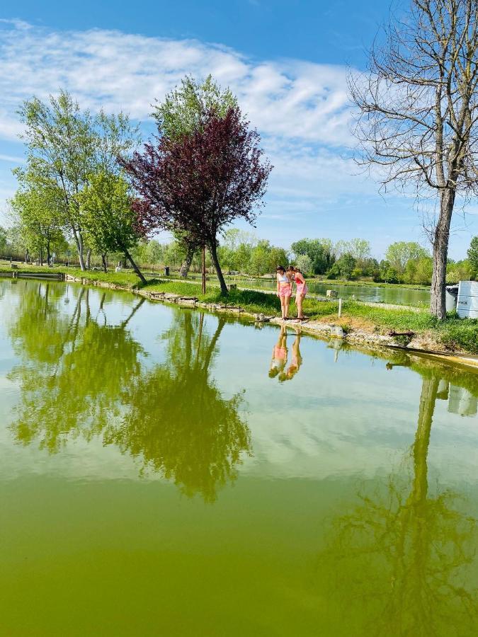 B&B Nido Sui Laghi San Donnino della Nizzola Buitenkant foto